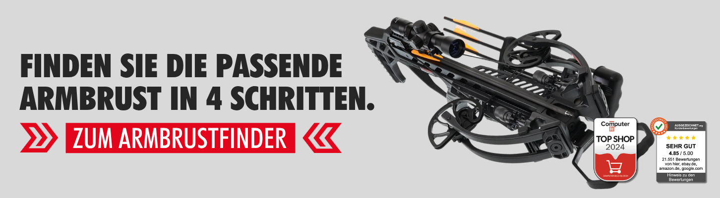 Schwarze Armbrust mit orangefarbenen Pfeilen und Auszeichnungen auf hellem Banner.
